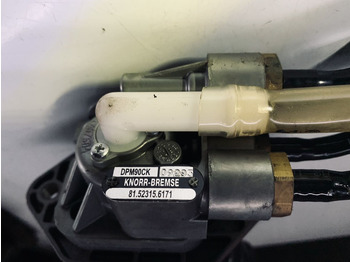 Brake parts KNORR-BREMSE TGX: picture 2
