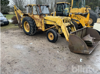 Backhoe loader MASSEY FERGUSON