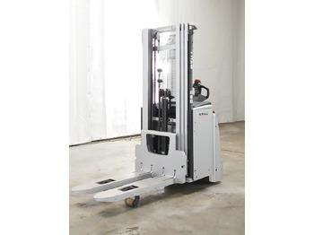Stacker STILL