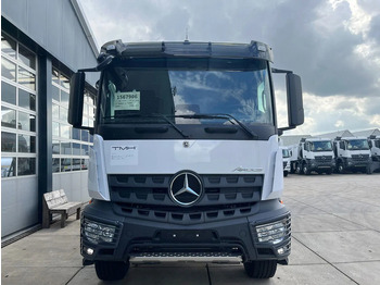 New Tank truck Mercedes-Benz Arocs 3340 6x6 Water Tank Truck: picture 5