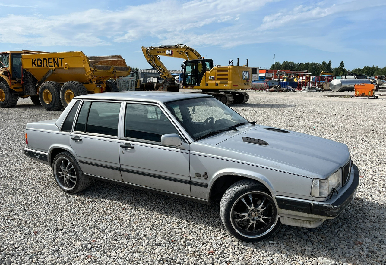 Car 1992 VOLVO 740SE 2.3 85kW: picture 1