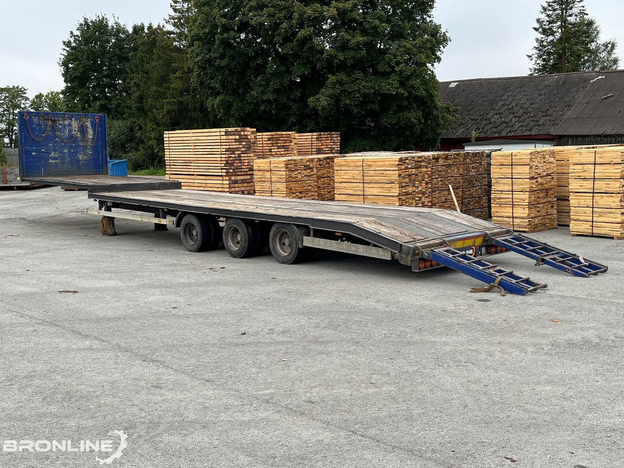 2003 WECON S327 LK20 3-axle trailer - Low loader semi-trailer: picture 3 2003 WECON S327 LK20 3-axle trailer - Low loader semi-trailer: picture 3