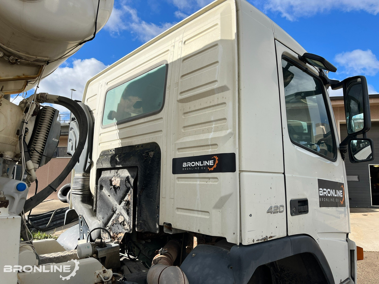 Concrete mixer truck 2004 Volvo FM12 420 8x4 Intermix 10m³: picture 9
