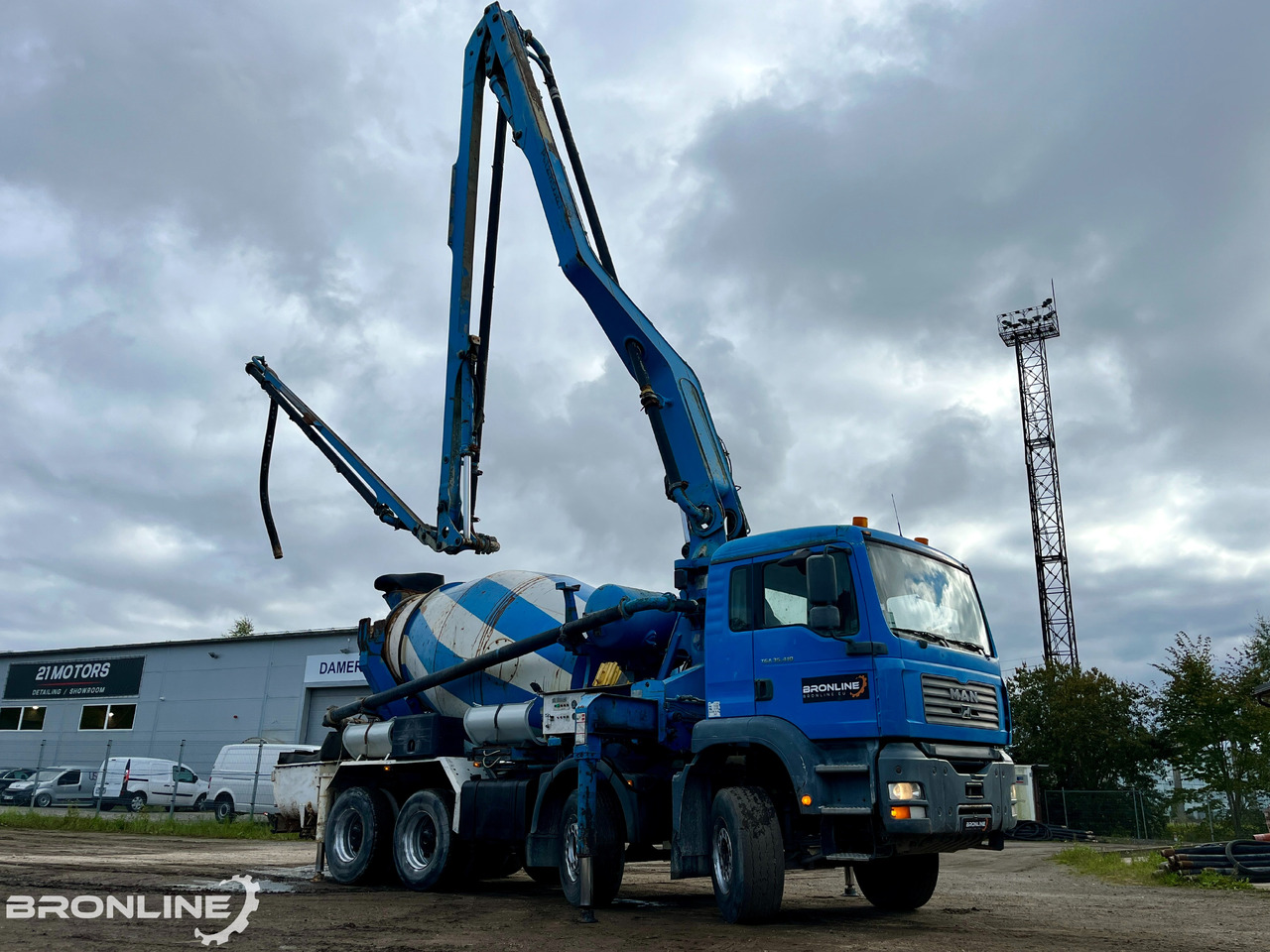 2005 MAN TGA 35.410 8X4 PUMI - Concrete mixer truck: picture 3 2005 MAN TGA 35.410 8X4 PUMI - Concrete mixer truck: picture 3