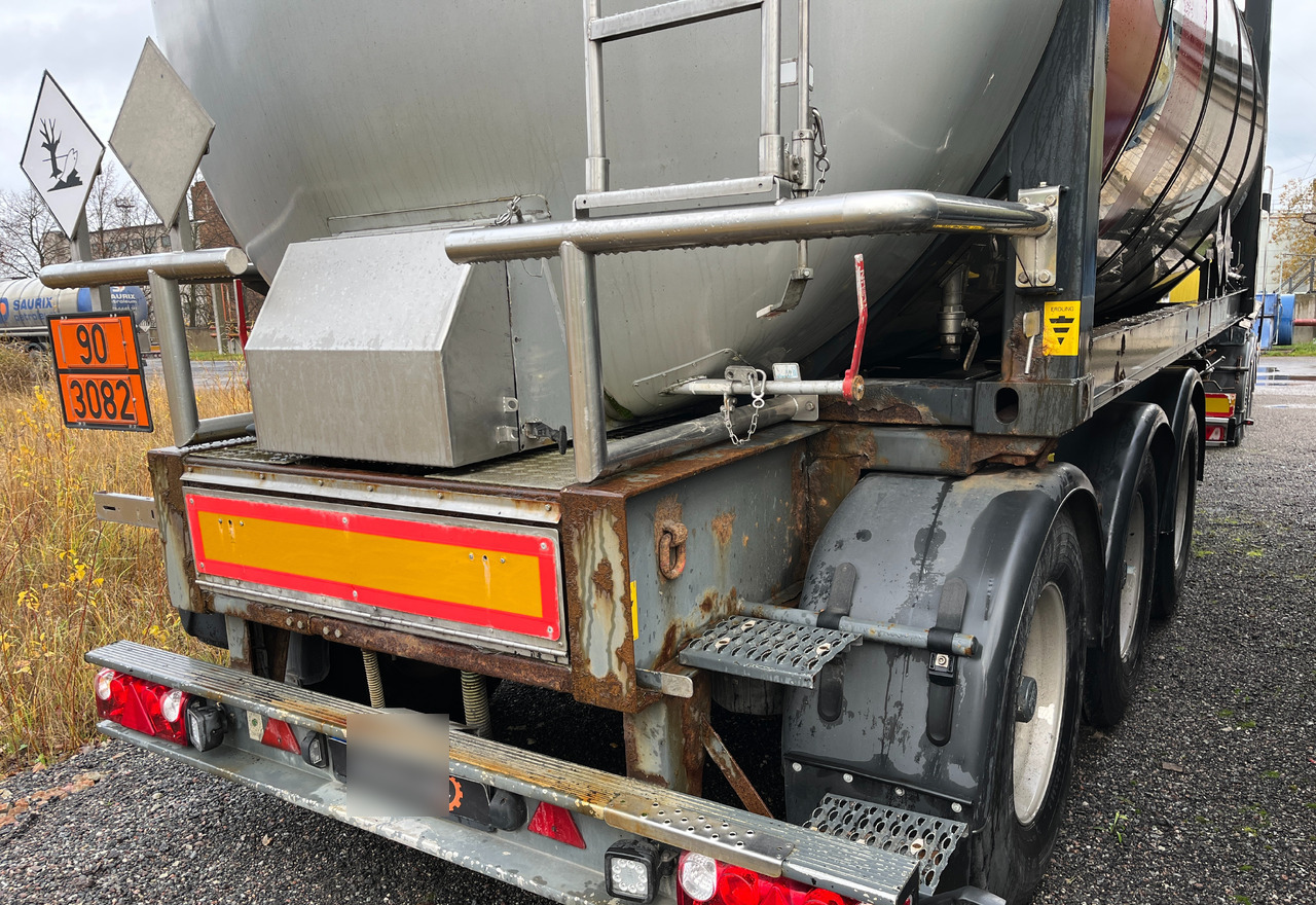 2006 MAFA CONT.SAL40.27E ADR tanker semi-trailer - Tank semi-trailer: picture 4 2006 MAFA CONT.SAL40.27E ADR tanker semi-trailer - Tank semi-trailer: picture 4