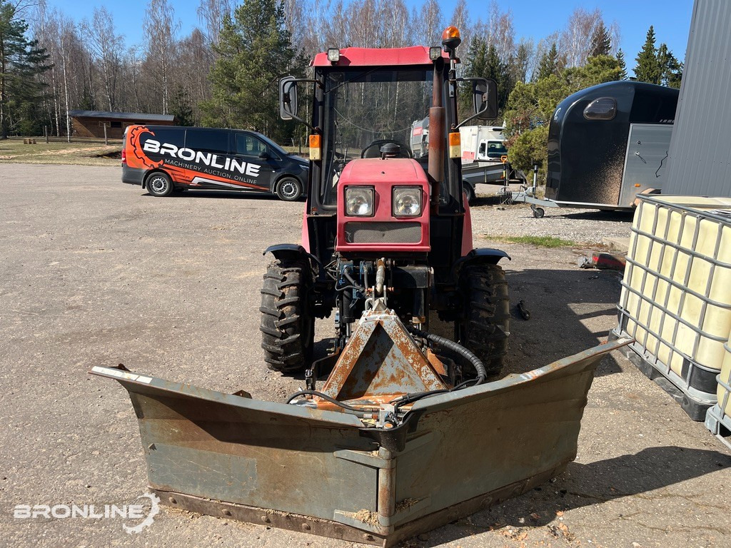 2016 Belarus 320.4 Tractor + Snow plow - Farm tractor, Snow plough: picture 1 2016 Belarus 320.4 Tractor + Snow plow - Farm tractor, Snow plough: picture 1