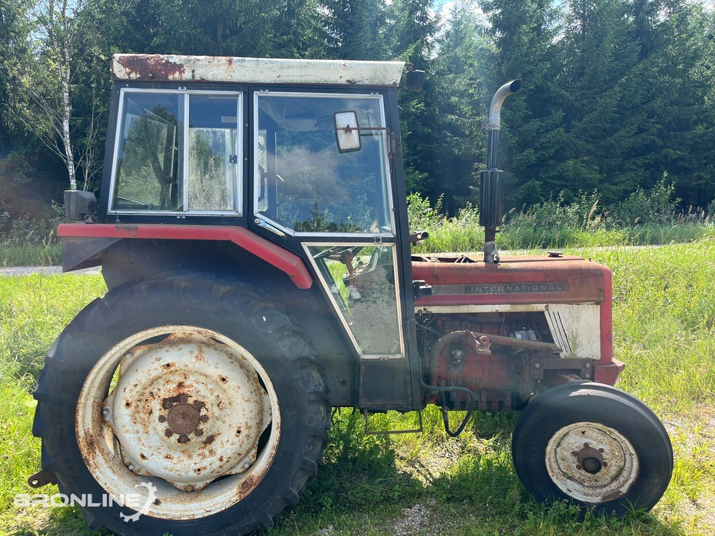 International 475 rikkega traktor / Faulty - Farm tractor: picture 4 International 475 rikkega traktor / Faulty - Farm tractor: picture 4