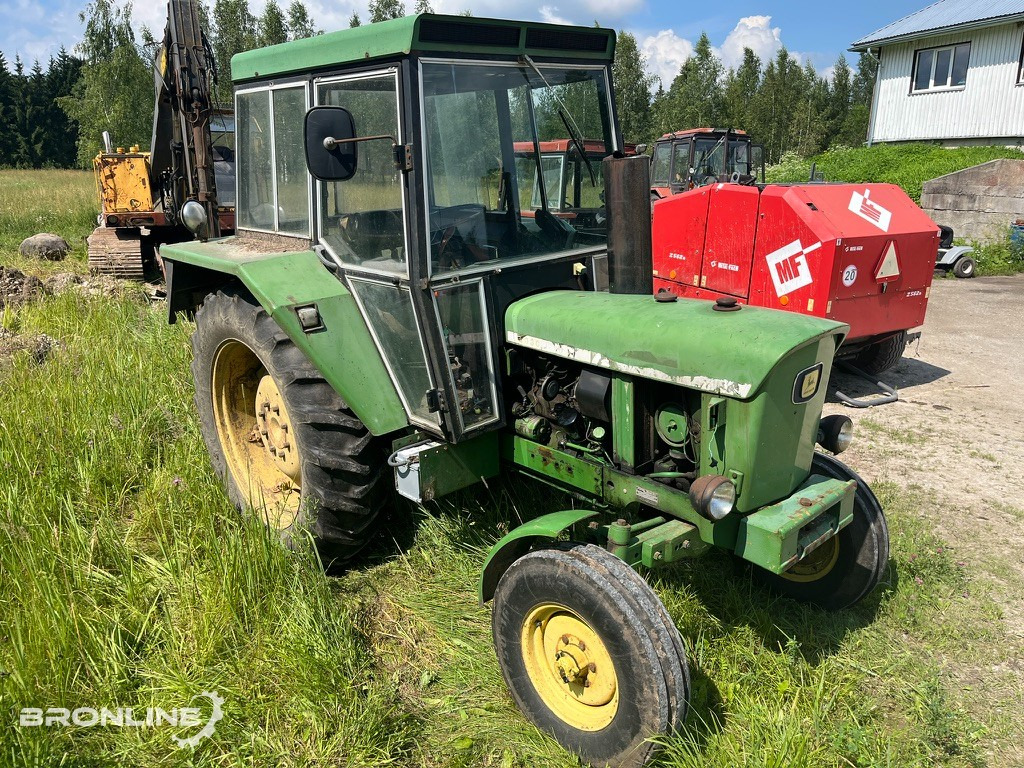 John Deere 2030 Traktor - Farm tractor: picture 2 John Deere 2030 Traktor - Farm tractor: picture 2