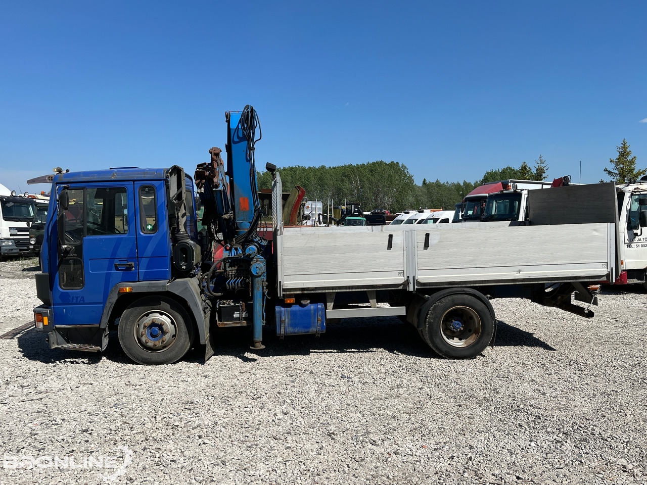 VOLVO FL611 + Palfinger PK 8200 - Dropside/ Flatbed truck, Crane truck: picture 2 VOLVO FL611 + Palfinger PK 8200 - Dropside/ Flatbed truck, Crane truck: picture 2