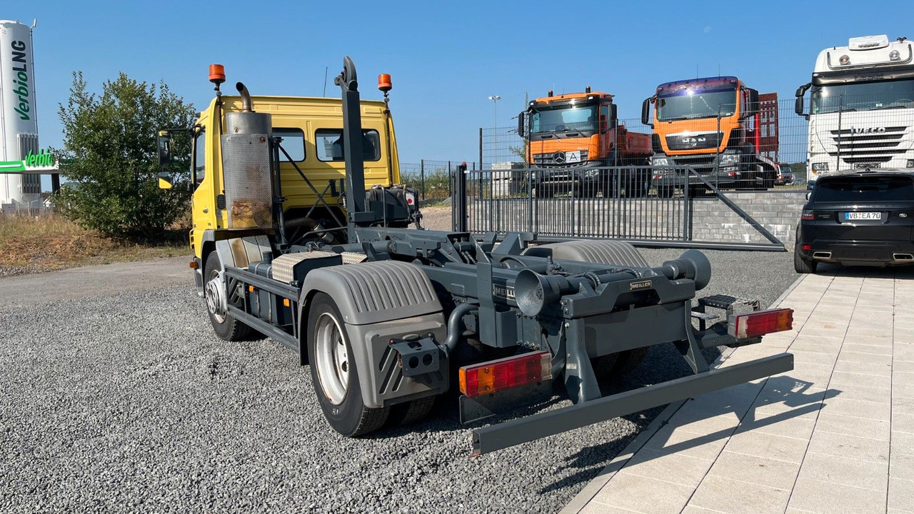 Mercedes-Benz 1318 1218 Abrollkipper Mercedes-Benz 1318 1218 Abrollkipper - Hook lift truck: picture 5 Mercedes-Benz 1318 1218 Abrollkipper Mercedes-Benz 1318 1218 Abrollkipper - Hook lift truck: picture 5