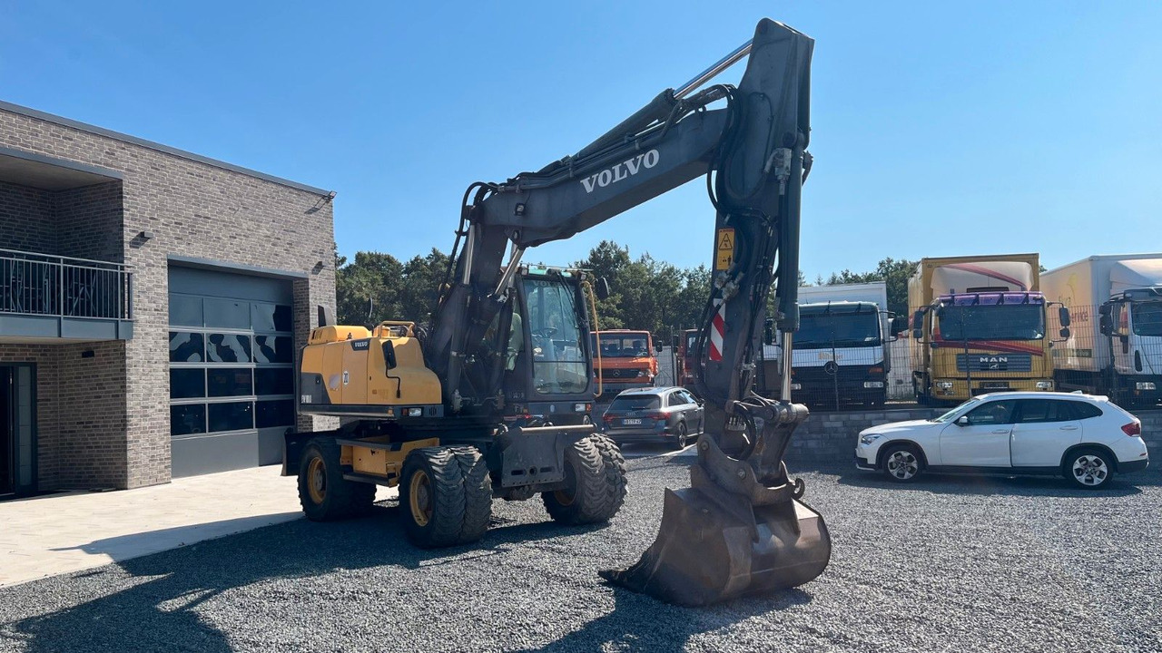 Volvo EW180D 20500 Kg Verstellausleger OilQuick - Wheel excavator: picture 2 Volvo EW180D 20500 Kg Verstellausleger OilQuick - Wheel excavator: picture 2