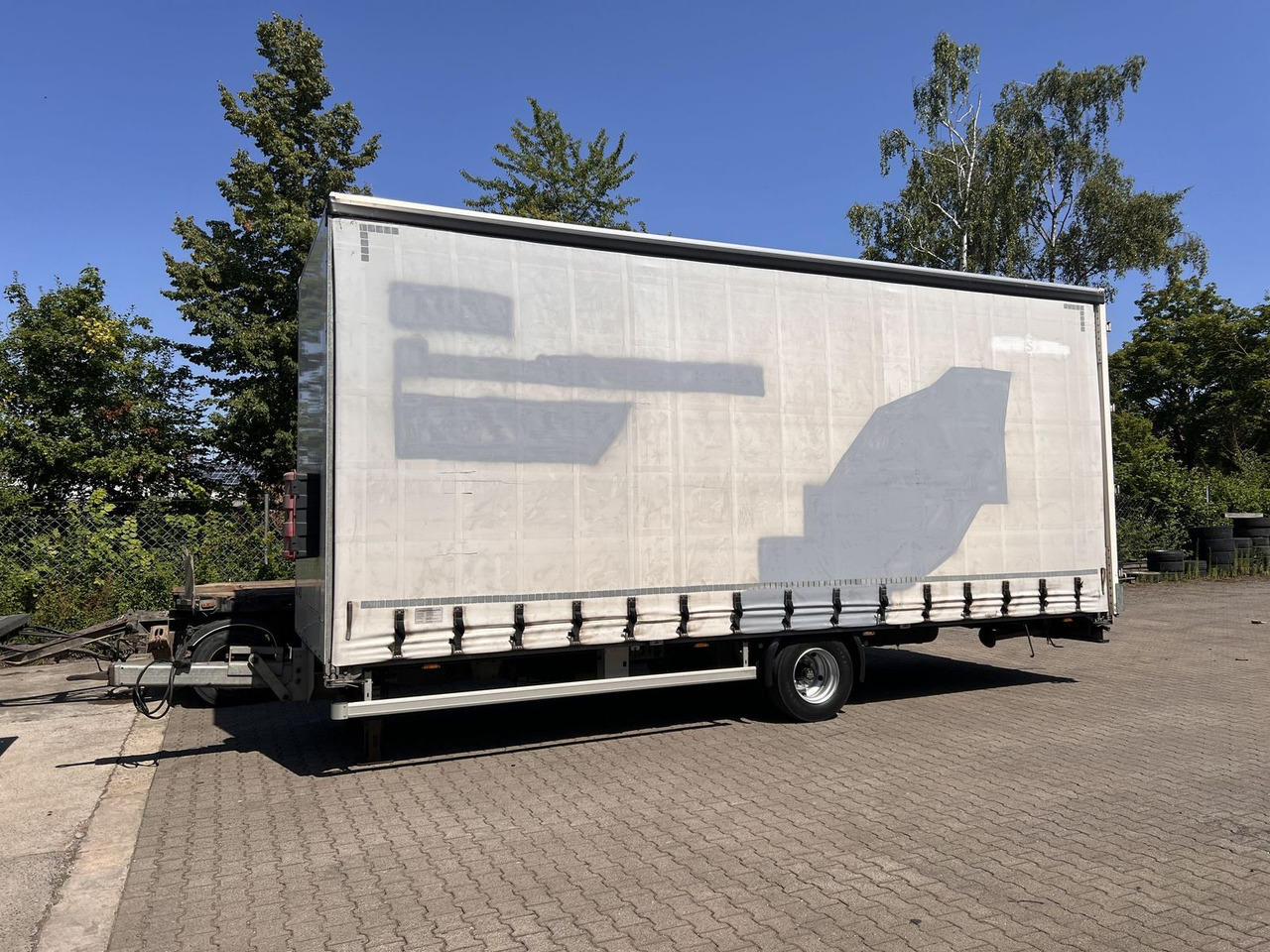Ackermann 1 Achs Planenanhänger 10,5 t GG - Closed box trailer: picture 1 Ackermann 1 Achs Planenanhänger 10,5 t GG - Closed box trailer: picture 1