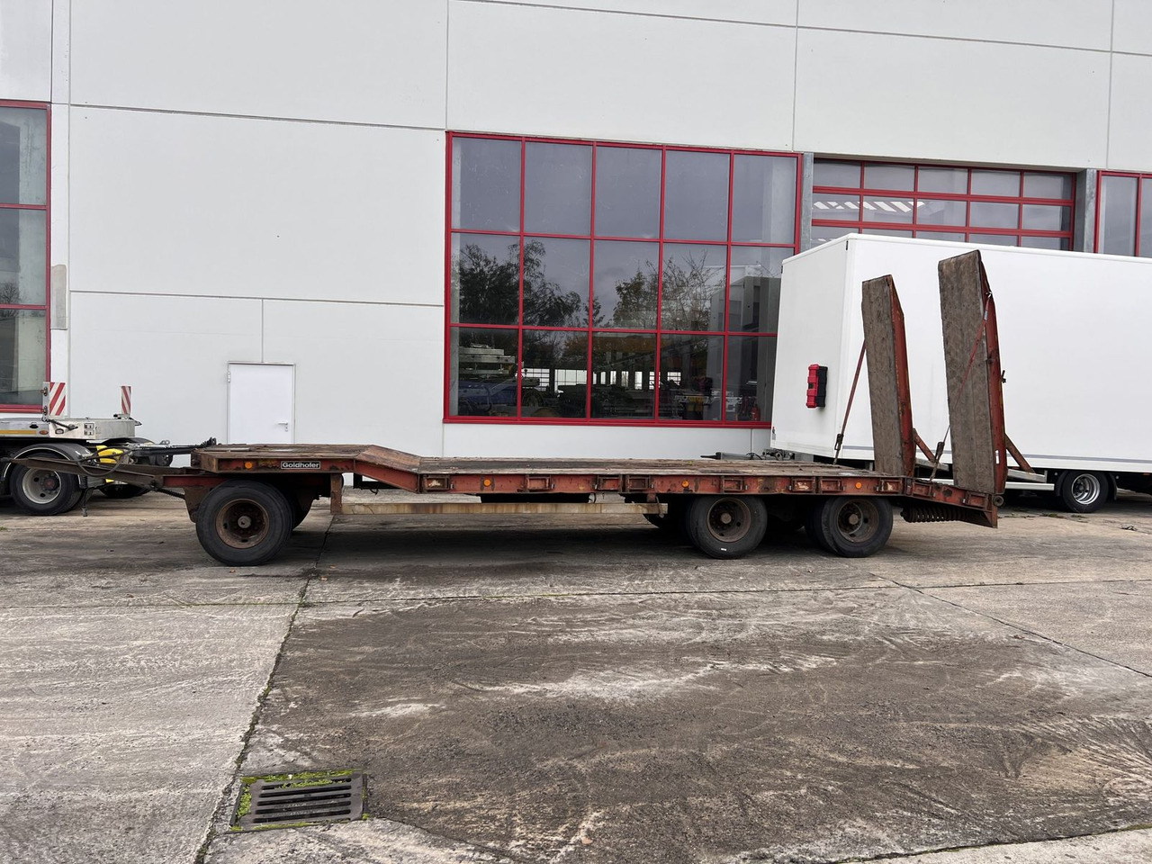 Goldhofer 3 Achs Tiefladeranhänger - Low loader trailer: picture 1 Goldhofer 3 Achs Tiefladeranhänger - Low loader trailer: picture 1