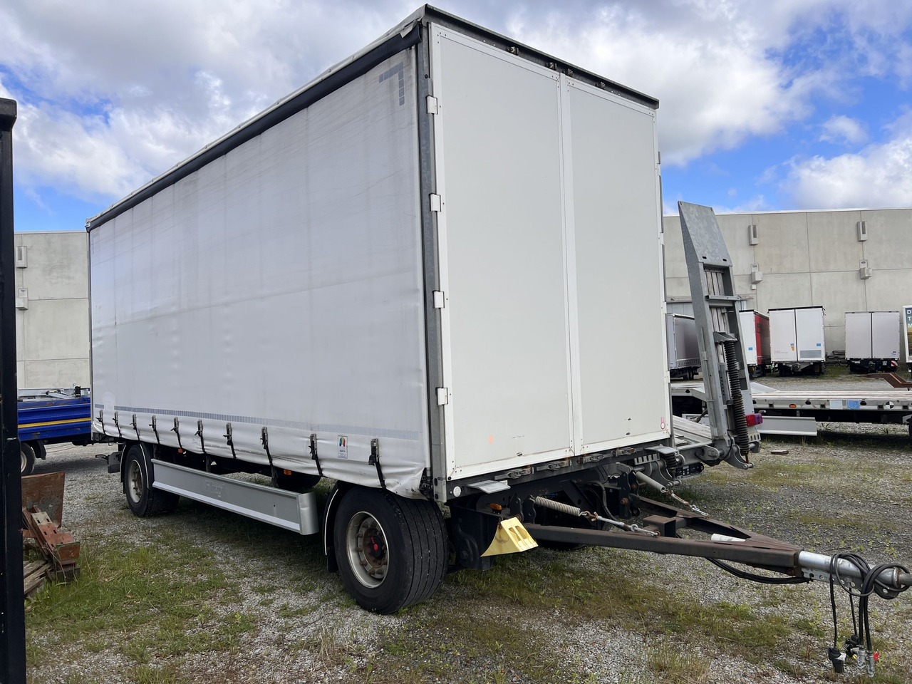 KRONE 2 Achs 2 Achs Jumbo- Planen, Mega, durchladbar - Curtainsider trailer: picture 1 KRONE 2 Achs 2 Achs Jumbo- Planen, Mega, durchladbar - Curtainsider trailer: picture 1