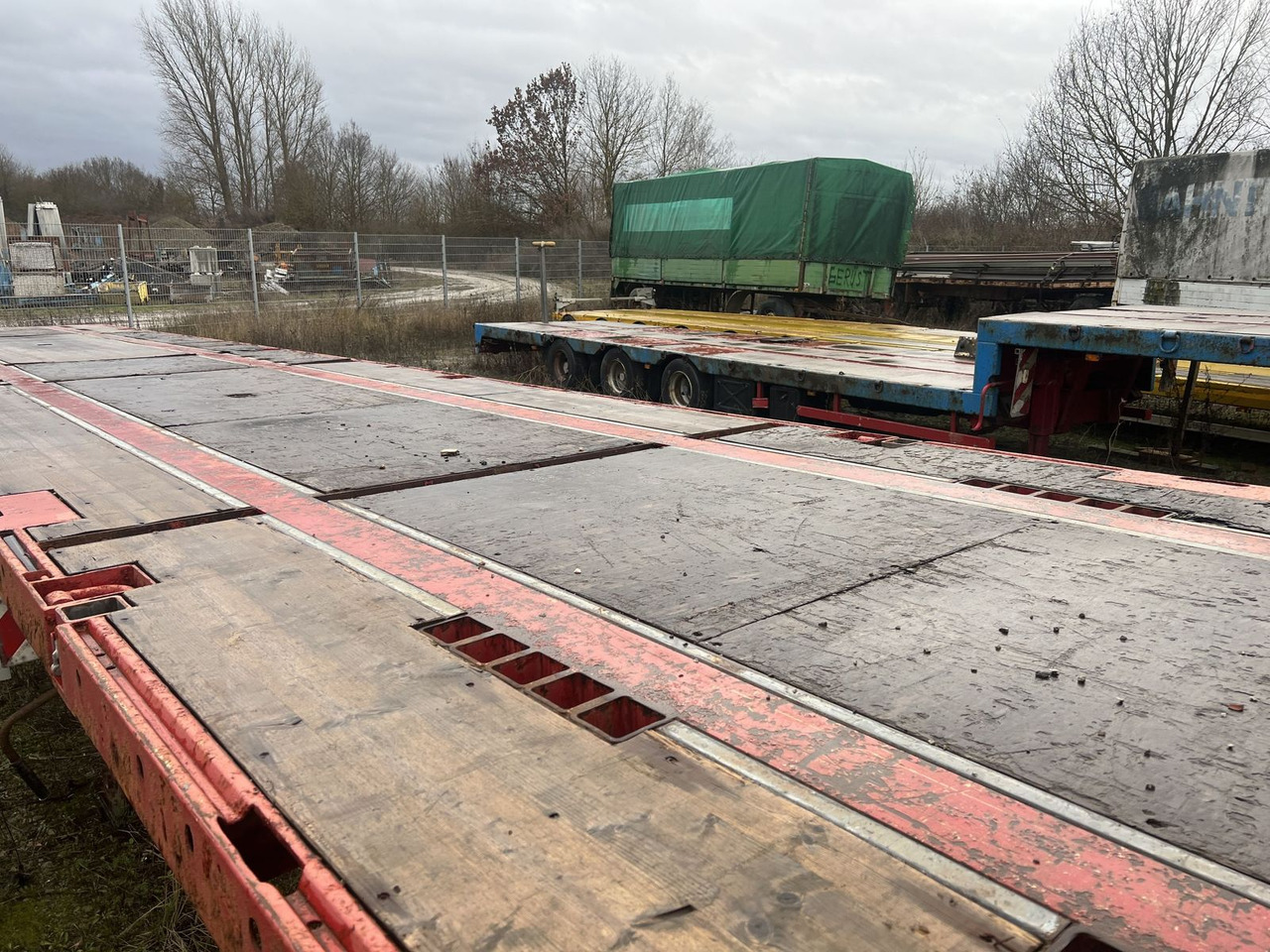 Krone 3 Achs Sattelauflieger - Dropside/ Flatbed semi-trailer: picture 4 Krone 3 Achs Sattelauflieger - Dropside/ Flatbed semi-trailer: picture 4