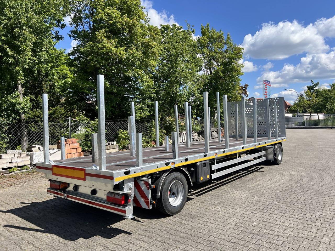 Möslein T 2 Plato 7,60 m 2 Achs Jumbo- Plato- Anhänger - Dropside/ Flatbed trailer: picture 3 Möslein T 2 Plato 7,60 m 2 Achs Jumbo- Plato- Anhänger - Dropside/ Flatbed trailer: picture 3