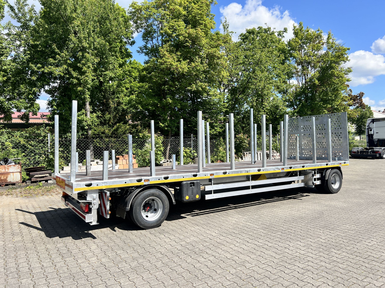 Möslein T 2 Plato 7,60 m 2 Achs Jumbo- Plato- Anhänger - Dropside/ Flatbed trailer: picture 5 Möslein T 2 Plato 7,60 m 2 Achs Jumbo- Plato- Anhänger - Dropside/ Flatbed trailer: picture 5