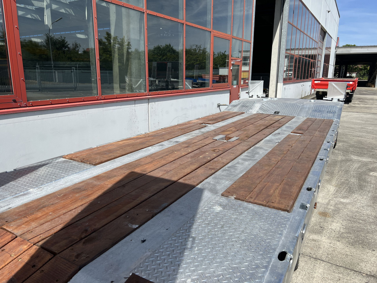 New Low loader trailer for transportation of heavy machinery Möslein T 2 Schwebheim Neuer 2 Achs Tieflader- Anhänger, Verbreiterung: picture 7 New Low loader trailer for transportation of heavy machinery Möslein T 2 Schwebheim Neuer 2 Achs Tieflader- Anhänger, Verbreiterung: picture 7