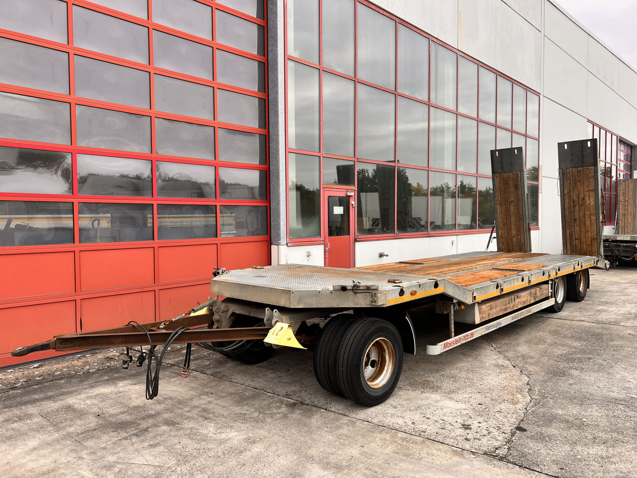 Möslein TF3 Schwebheim  3 Achs Tiefladeranhänger - Low loader trailer: picture 4 Möslein TF3 Schwebheim  3 Achs Tiefladeranhänger - Low loader trailer: picture 4