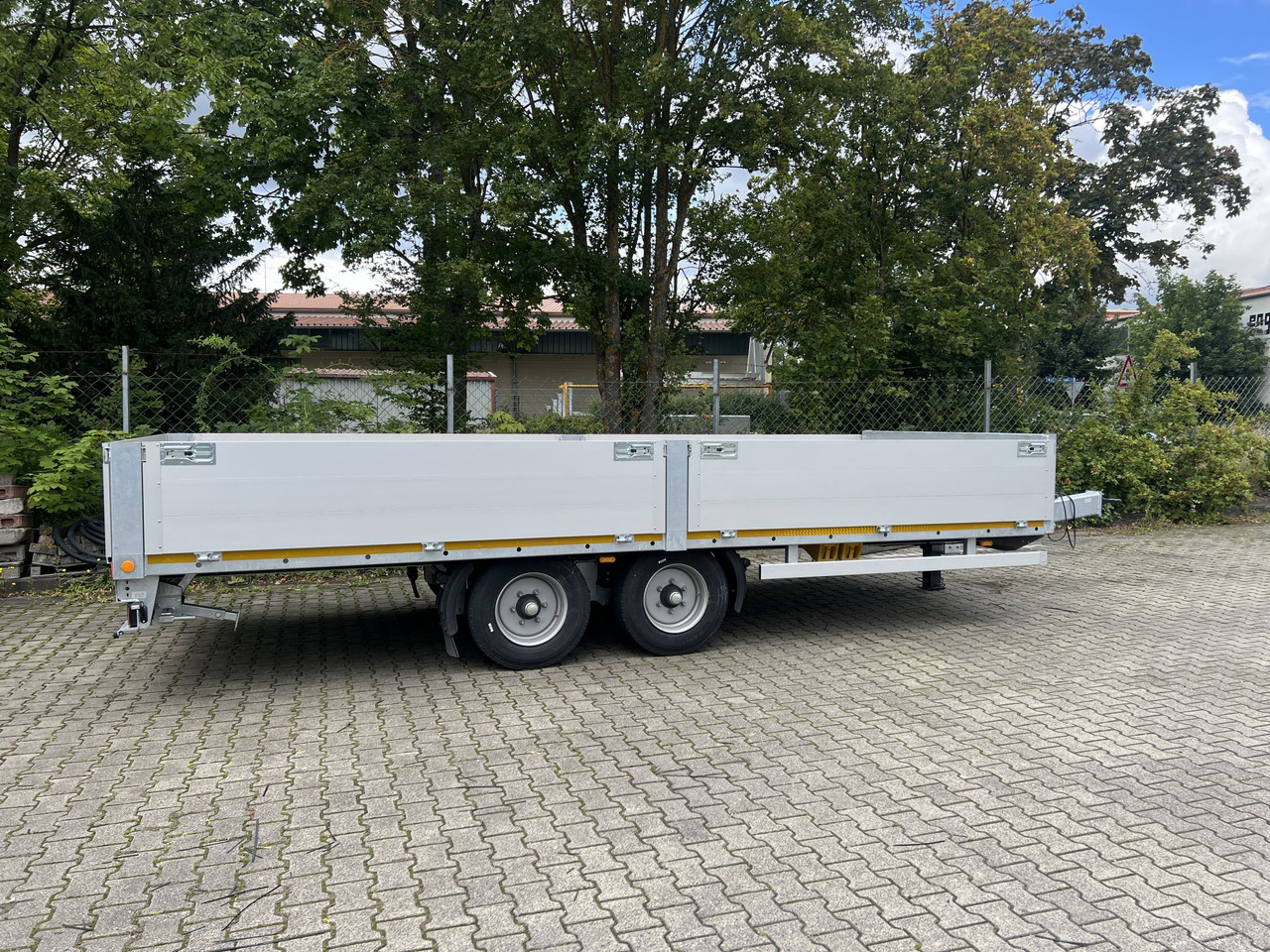 Möslein THT 11- G 7,2 Tandem- Pritschenanhänger- Tieflader - Dropside/ Flatbed trailer: picture 3 Möslein THT 11- G 7,2 Tandem- Pritschenanhänger- Tieflader - Dropside/ Flatbed trailer: picture 3