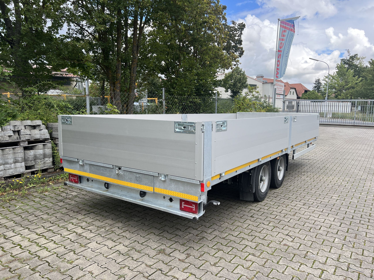Möslein THT 11- G 7,2 Tandem- Pritschenanhänger- Tieflader - Dropside/ Flatbed trailer: picture 5 Möslein THT 11- G 7,2 Tandem- Pritschenanhänger- Tieflader - Dropside/ Flatbed trailer: picture 5