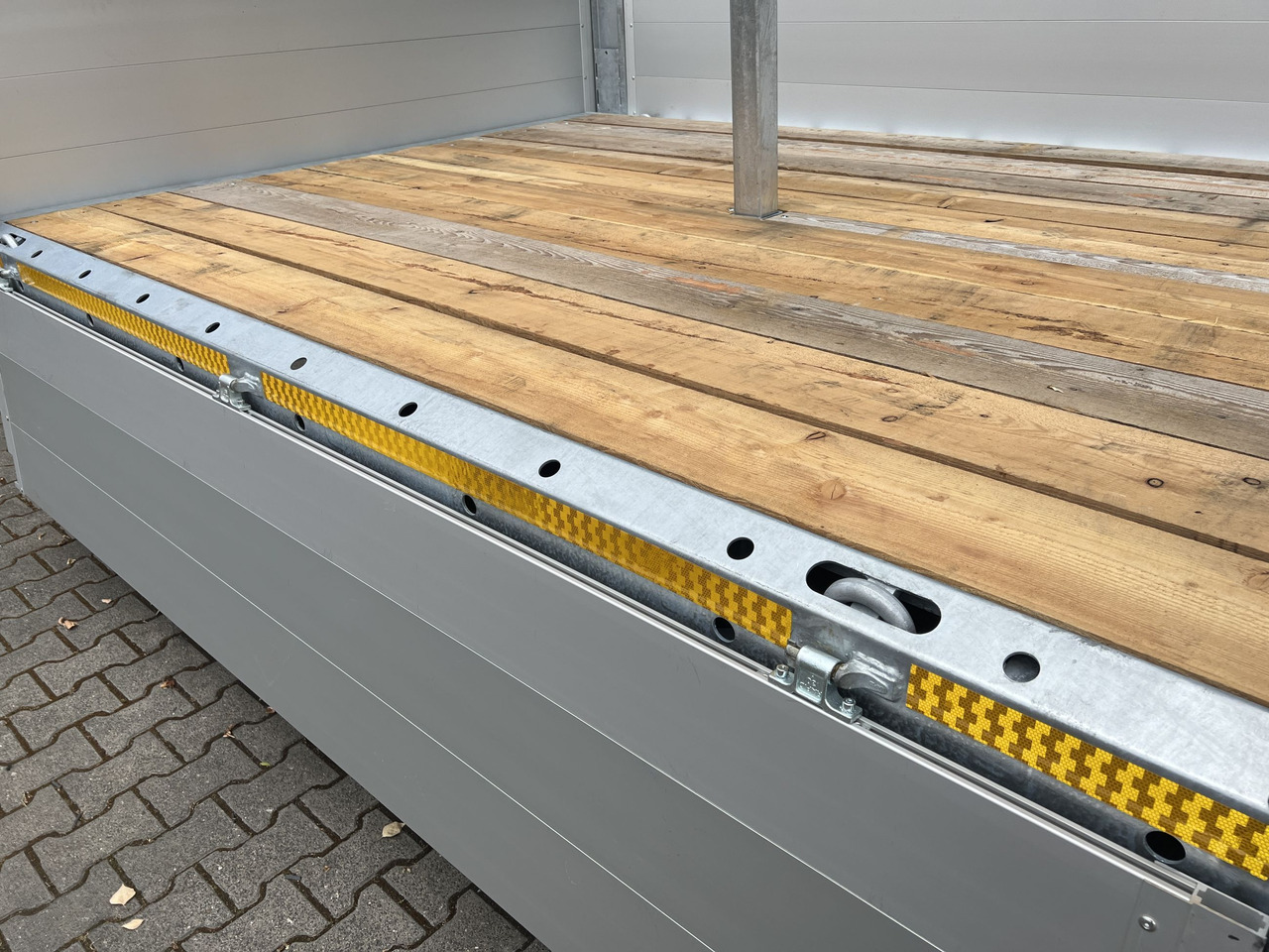 New Dropside/ Flatbed trailer Möslein THT 14,4 G 6,2 L  14,4 t Tandem- Pritschenanhänger- Tieflader: picture 8 New Dropside/ Flatbed trailer Möslein THT 14,4 G 6,2 L  14,4 t Tandem- Pritschenanhänger- Tieflader: picture 8