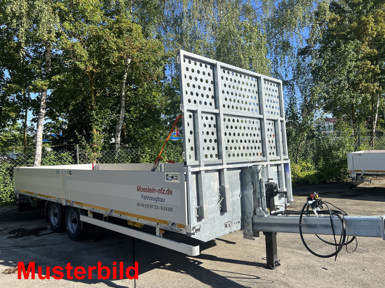 Möslein THT 14,4 G 7,2 14,4 t Tandem- Pritschenanhänger- Tieflader - Dropside/ Flatbed trailer: picture 2 Möslein THT 14,4 G 7,2 14,4 t Tandem- Pritschenanhänger- Tieflader - Dropside/ Flatbed trailer: picture 2