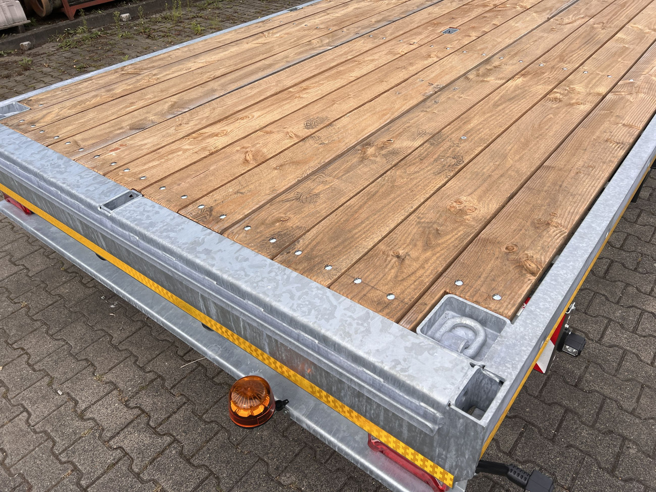 New Dropside/ Flatbed trailer Möslein THT 14-G 7,20 ausziehbar 13,9 t Tandemanhänger- Tieflader, ausziehbar: picture 11 New Dropside/ Flatbed trailer Möslein THT 14-G 7,20 ausziehbar 13,9 t Tandemanhänger- Tieflader, ausziehbar: picture 11