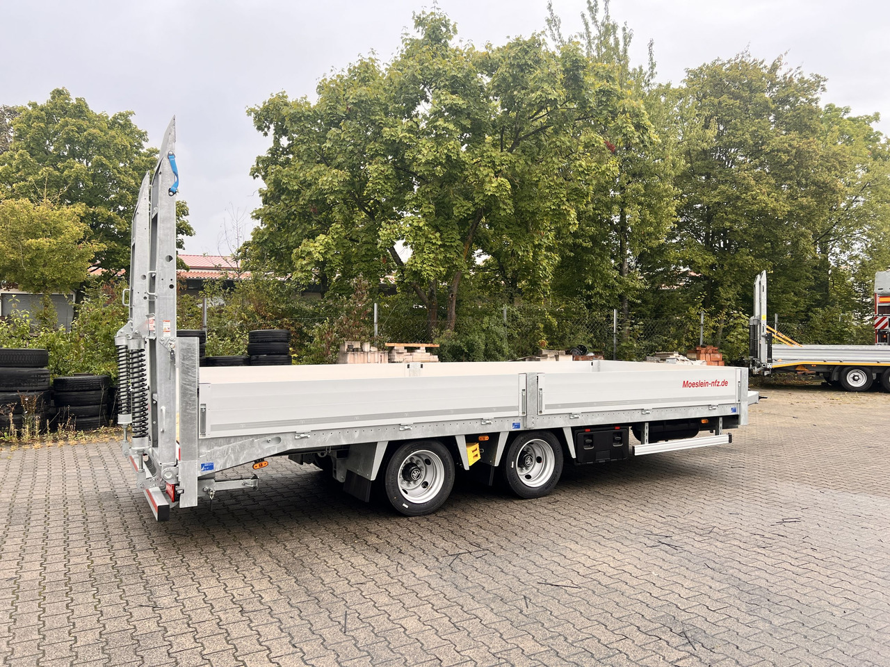 Möslein TT 14  14,4 t TandemtiefladerNeufahrzeug - Low loader trailer: picture 2 Möslein TT 14  14,4 t TandemtiefladerNeufahrzeug - Low loader trailer: picture 2