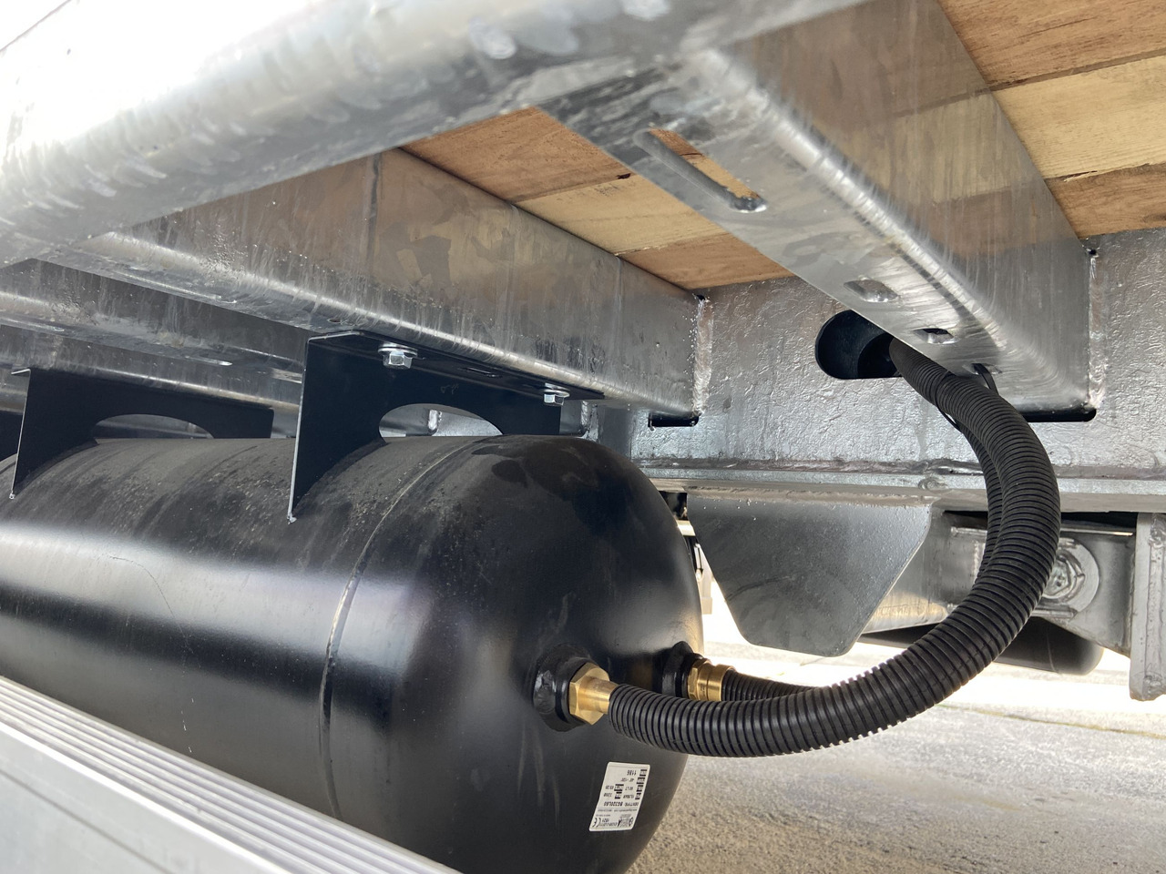 Möslein TT 19 - 6,5 19 t Tandemtieflader, Luftgefedert, NEU - Low loader trailer: picture 2 Möslein TT 19 - 6,5 19 t Tandemtieflader, Luftgefedert, NEU - Low loader trailer: picture 2