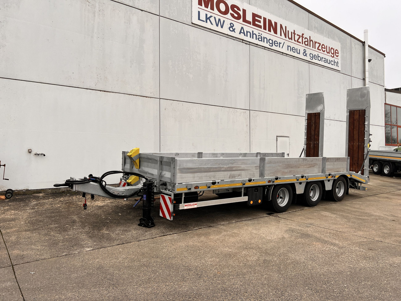 Möslein TT 31 31 t GG Tridem- Tieflader 3 Achs, gelenktNeufahrzeug - Low loader trailer: picture 5 Möslein TT 31 31 t GG Tridem- Tieflader 3 Achs, gelenktNeufahrzeug - Low loader trailer: picture 5