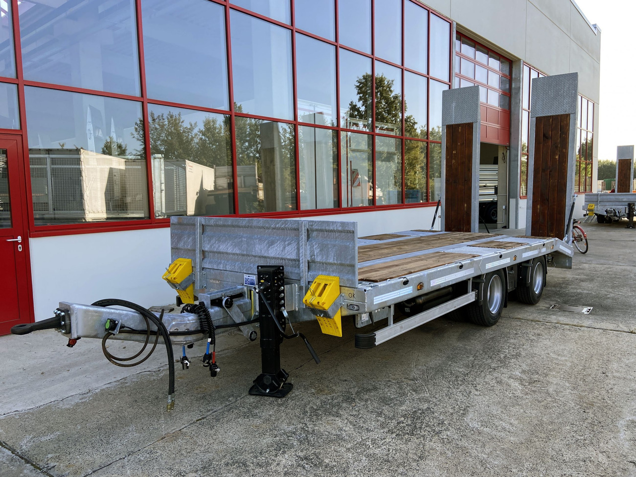 Möslein TT21-7,2 Hydr  21 t Tandemtieflader, hydr. Rampen, NEU - Low loader trailer: picture 5 Möslein TT21-7,2 Hydr  21 t Tandemtieflader, hydr. Rampen, NEU - Low loader trailer: picture 5