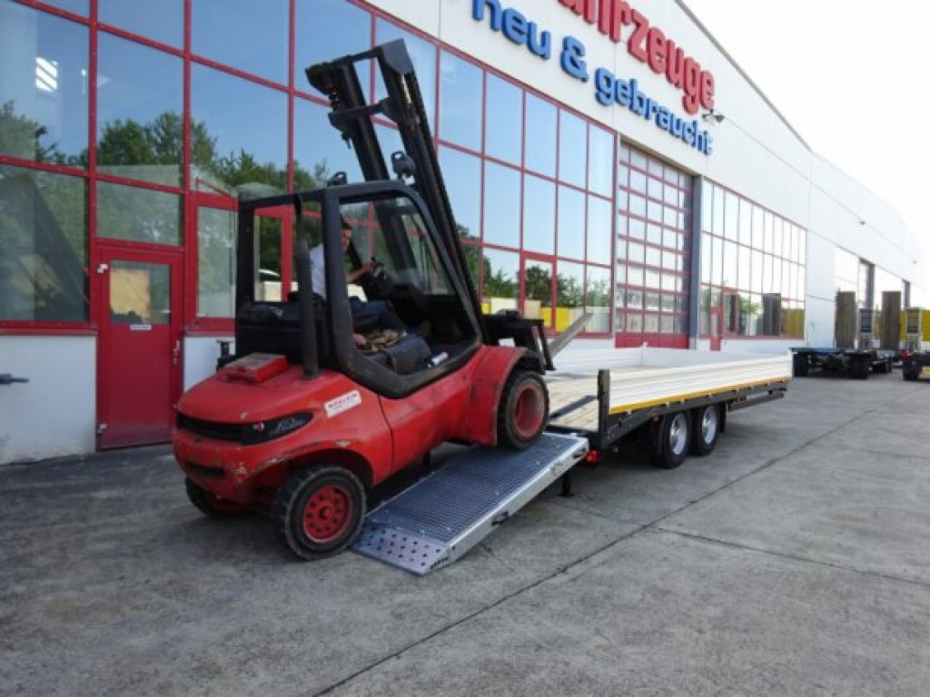 New Low loader trailer for transportation of heavy machinery Möslein TTT 11-6,2 BR Orange  Tandemtieflader mit breiten RampenNeufahrzeug: picture 6