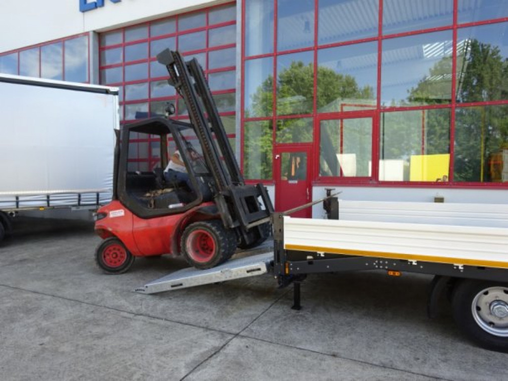 Möslein TTT 11-6,2 BR Weiß Tandemtieflader mit breiten RampenNeufahrzeug - Low loader trailer: picture 4 Möslein TTT 11-6,2 BR Weiß Tandemtieflader mit breiten RampenNeufahrzeug - Low loader trailer: picture 4