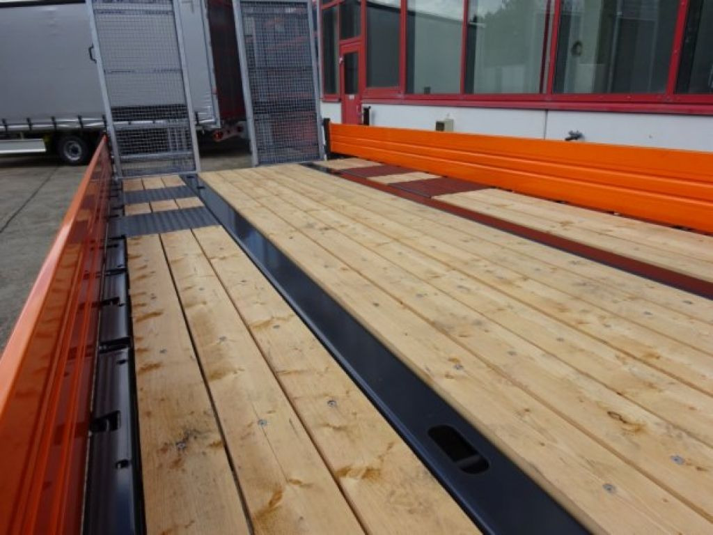 Möslein TTT-11 6,20 Orange Neuer Tandemtieflader - Low loader trailer: picture 2 Möslein TTT-11 6,20 Orange Neuer Tandemtieflader - Low loader trailer: picture 2