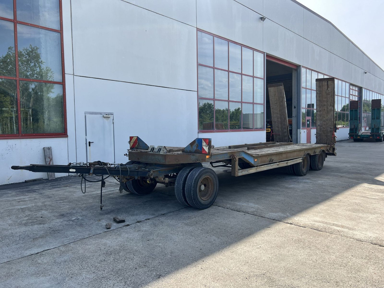 Müller-Mitteltal 3 Achs Tieflader mit ABS - Low loader trailer: picture 3 Müller-Mitteltal 3 Achs Tieflader mit ABS - Low loader trailer: picture 3