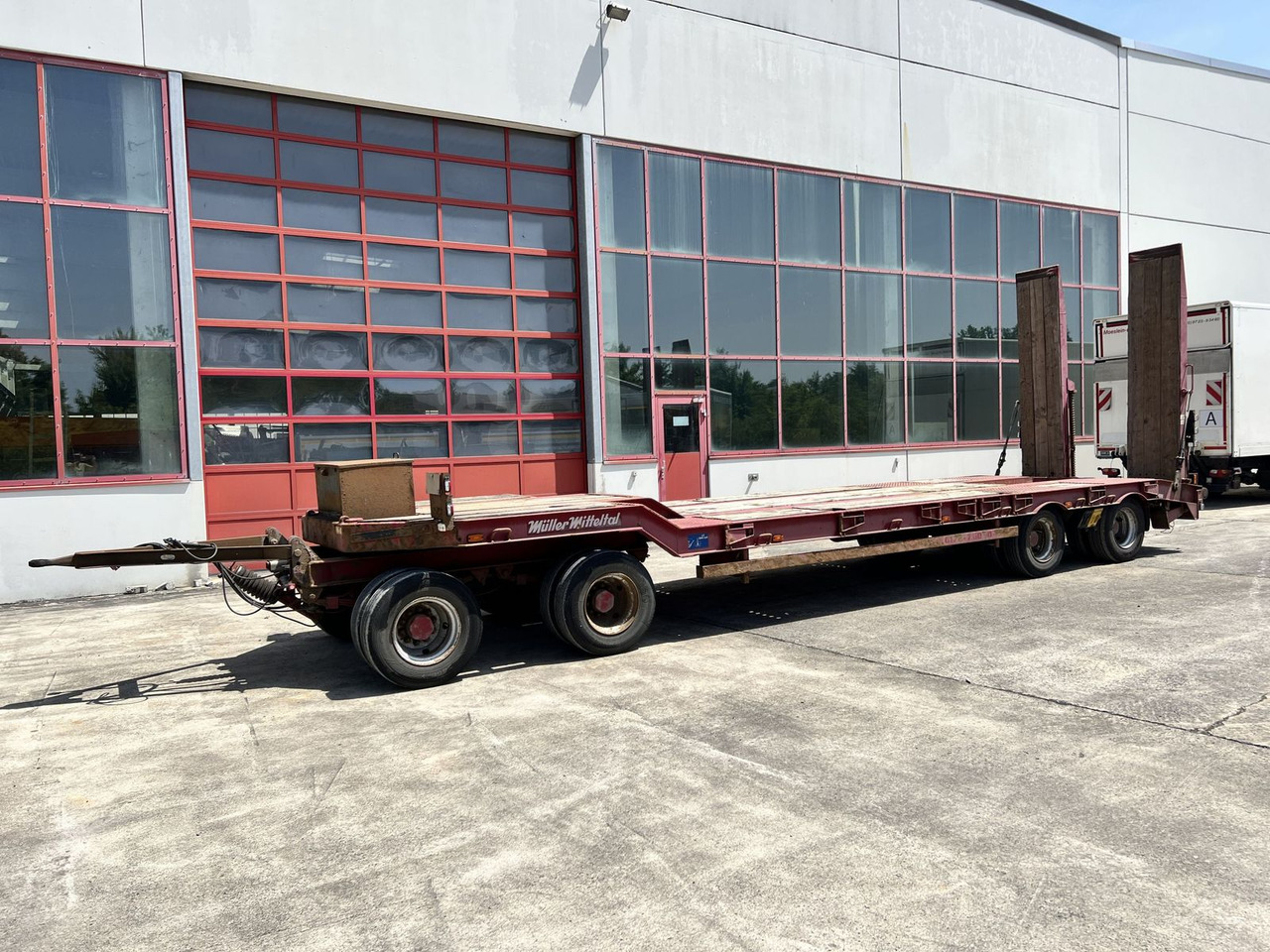 Müller-Mitteltal 4 Achs Tiefladeranhänger - Low loader trailer: picture 5 Müller-Mitteltal 4 Achs Tiefladeranhänger - Low loader trailer: picture 5