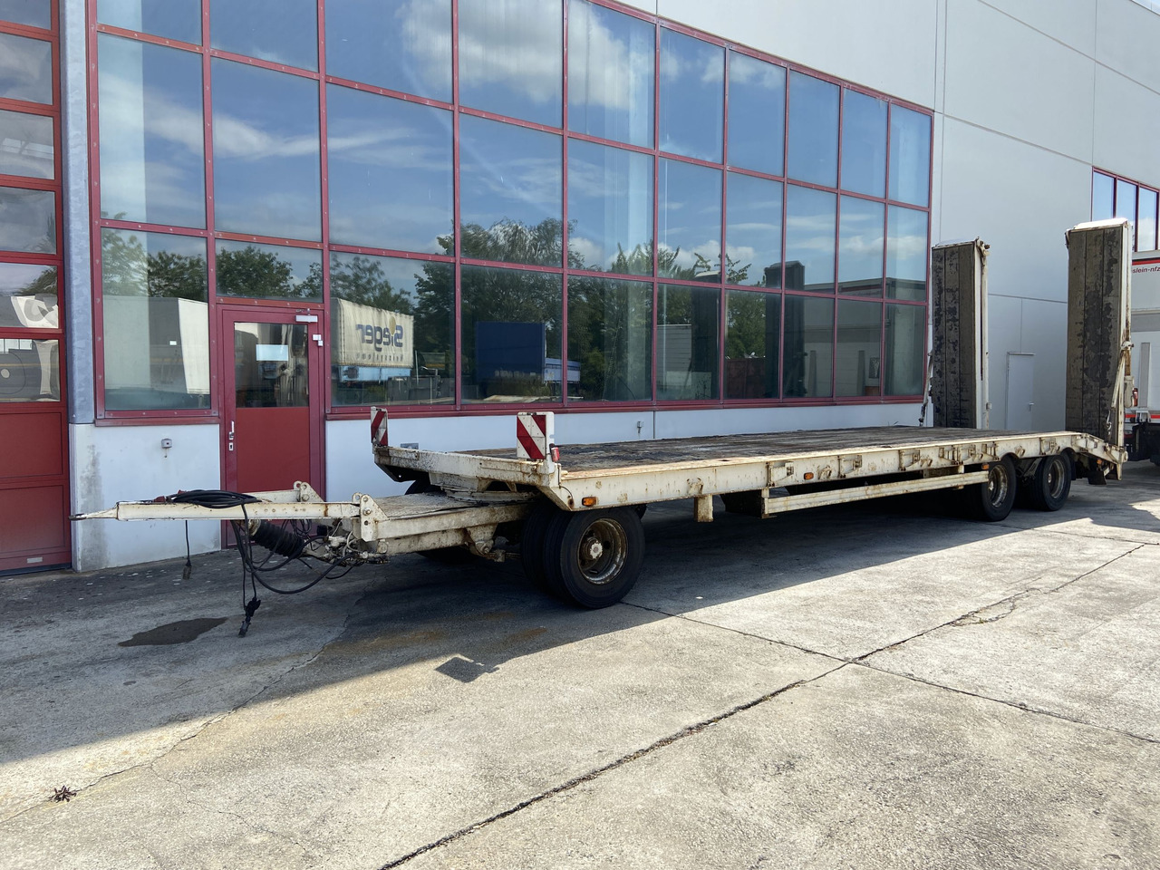 Müller Mitteltal PT 30 3 Achs Tieflader 9,20 m Ladefläche - Low loader trailer: picture 4 Müller Mitteltal PT 30 3 Achs Tieflader 9,20 m Ladefläche - Low loader trailer: picture 4