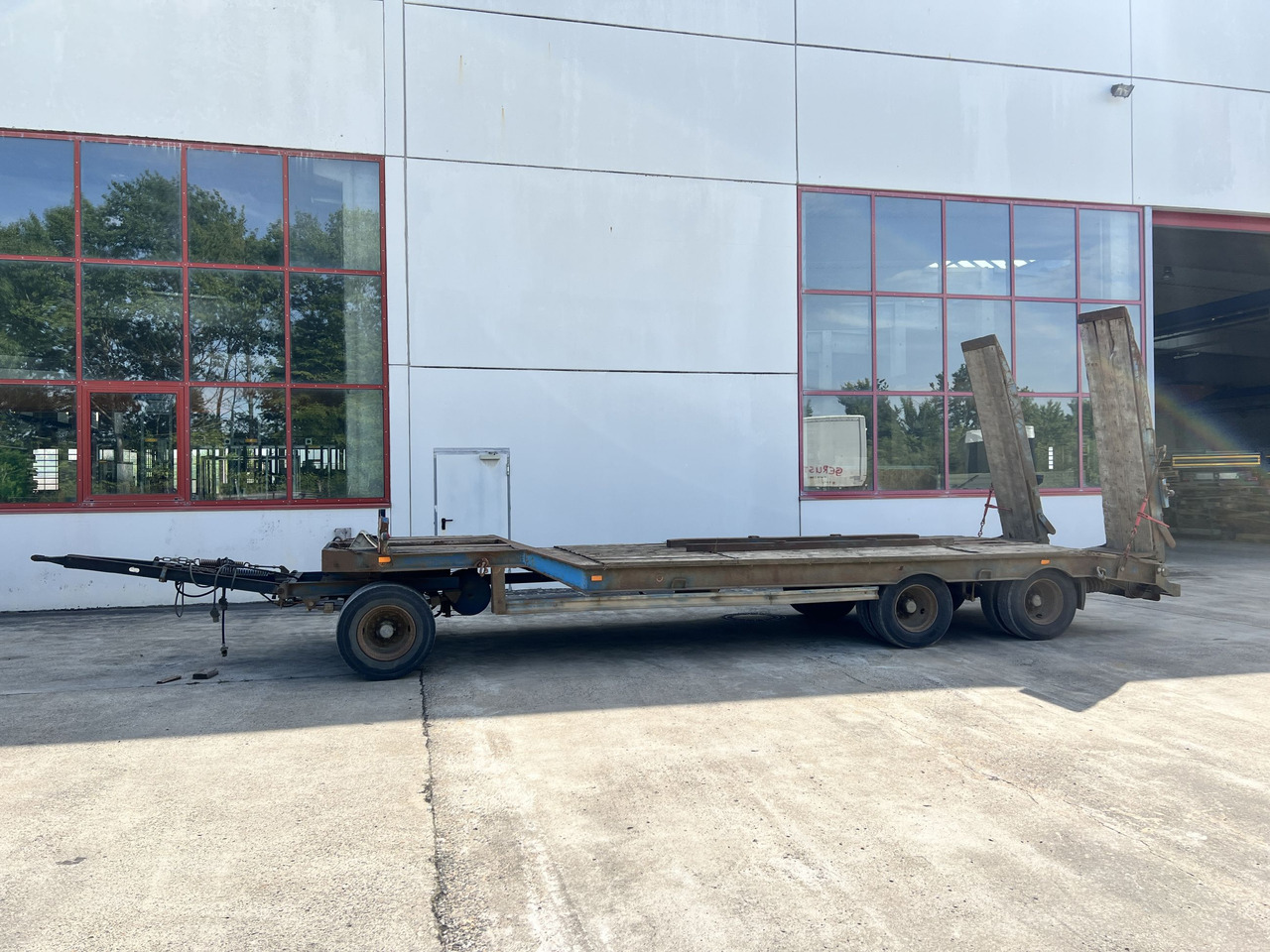 Müller Mitteltal T3 3 Achs Tieflader mit ABS - Low loader trailer: picture 1 Müller Mitteltal T3 3 Achs Tieflader mit ABS - Low loader trailer: picture 1
