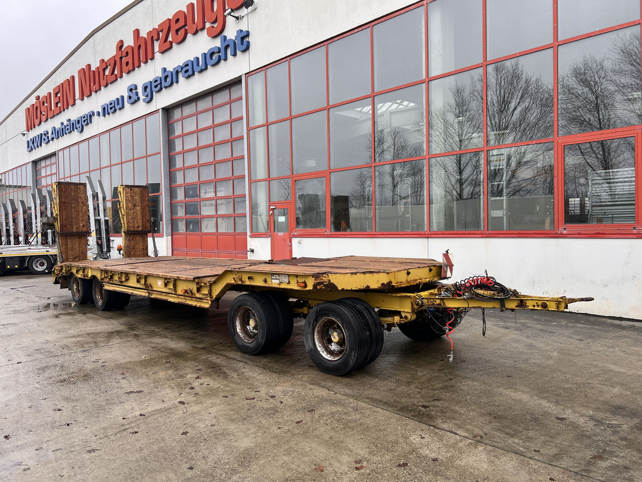 Müller Mitteltal T4 PROFI 40,0 4 Achs Tiefladeranhänger - Low loader trailer: picture 5 Müller Mitteltal T4 PROFI 40,0 4 Achs Tiefladeranhänger - Low loader trailer: picture 5