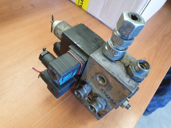 FIAT HITACHI (ELECTROVÁLVULA) - Electrical system for Construction machinery: picture 2 FIAT HITACHI (ELECTROVÁLVULA) - Electrical system for Construction machinery: picture 2