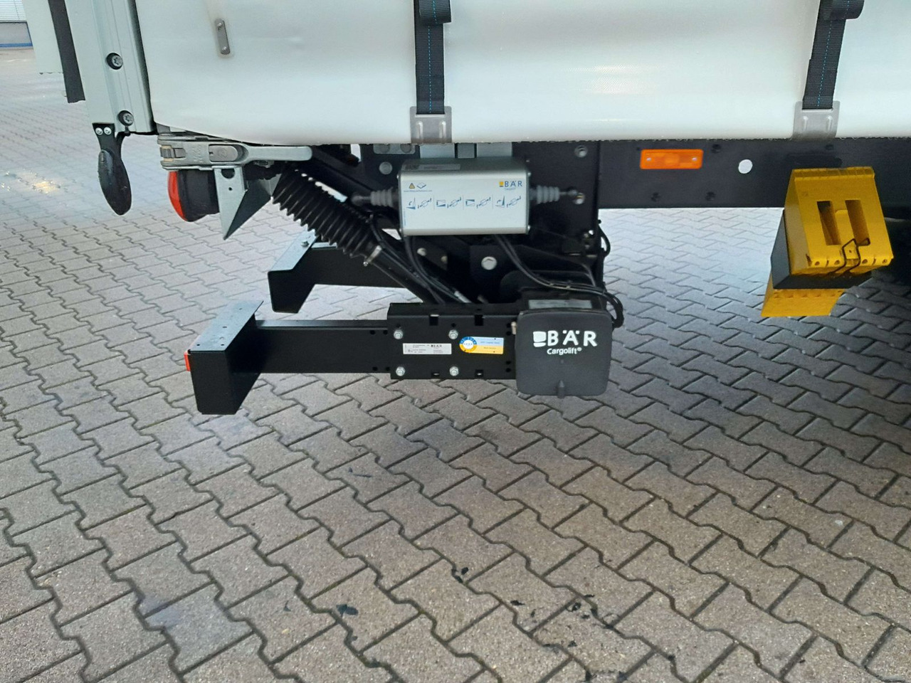 DAF FA XB 290 16t Junge Curtainsider on lease DAF FA XB 290 16t Junge Curtainsider: picture 9