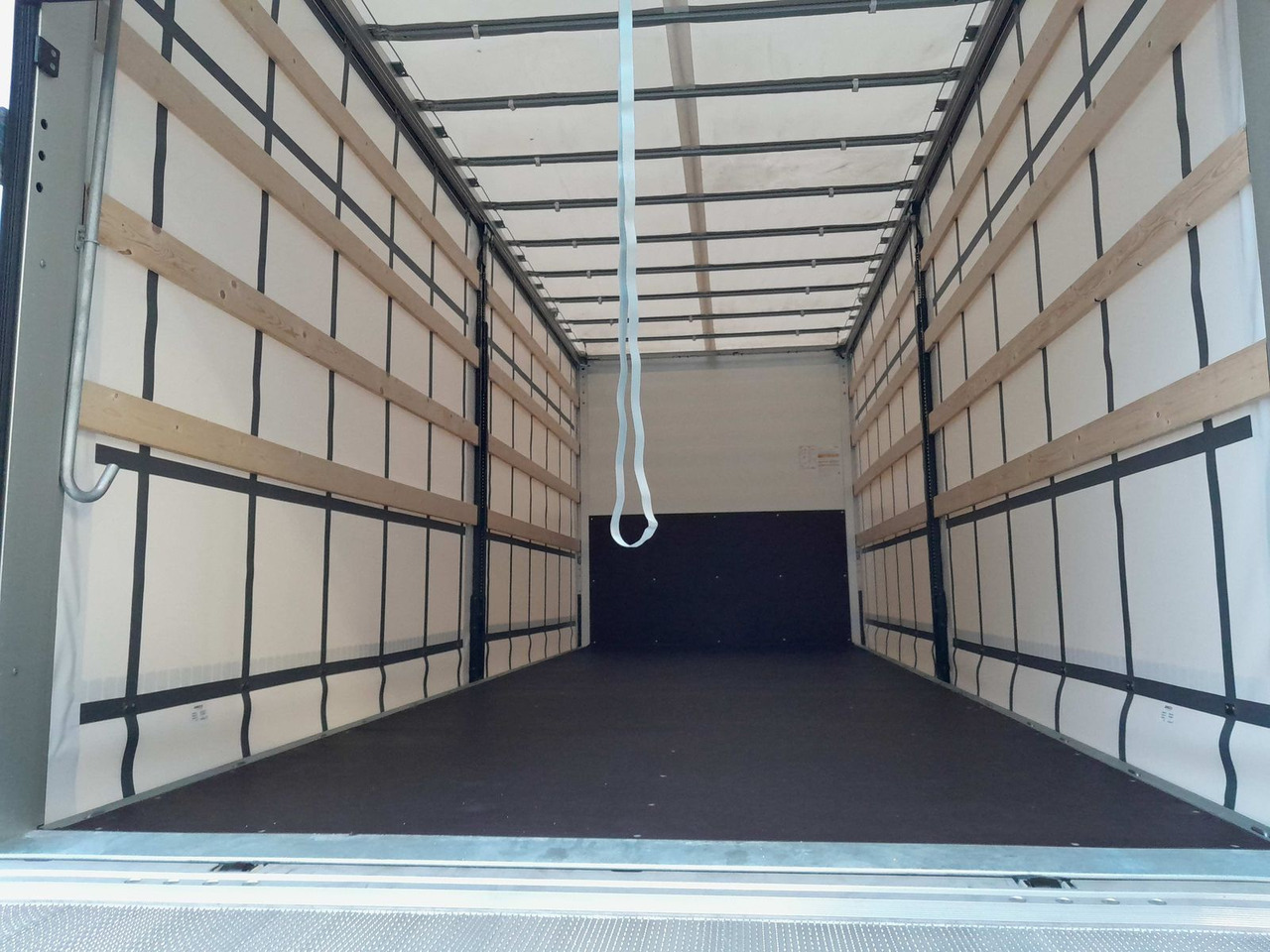 DAF FA XB 290 16t Junge Curtainsider on lease DAF FA XB 290 16t Junge Curtainsider: picture 12