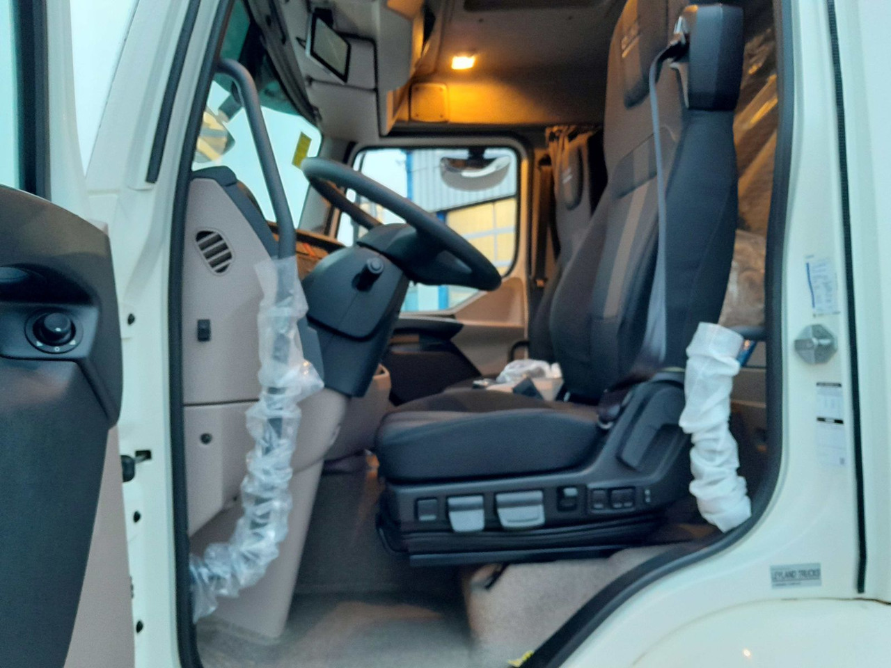 DAF FA XB 290 16t Junge Curtainsider on lease DAF FA XB 290 16t Junge Curtainsider: picture 13