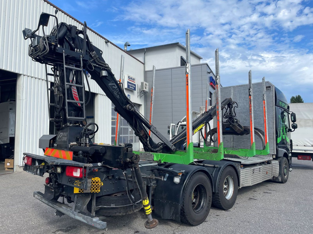 DAF FAT XF 530 SSC, Holztransport, Greifer mit Säge - Timber truck, Crane truck: picture 3 DAF FAT XF 530 SSC, Holztransport, Greifer mit Säge - Timber truck, Crane truck: picture 3