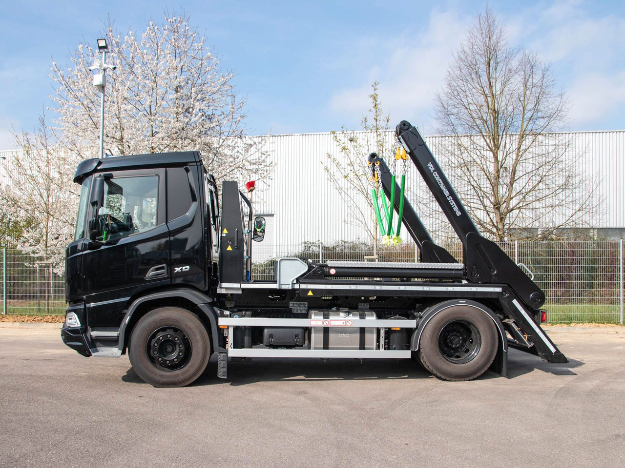 DAF XD 410 FA Absetzkipper DAF XD 410 FA Absetzkipper - Skip loader truck: picture 5 DAF XD 410 FA Absetzkipper DAF XD 410 FA Absetzkipper - Skip loader truck: picture 5