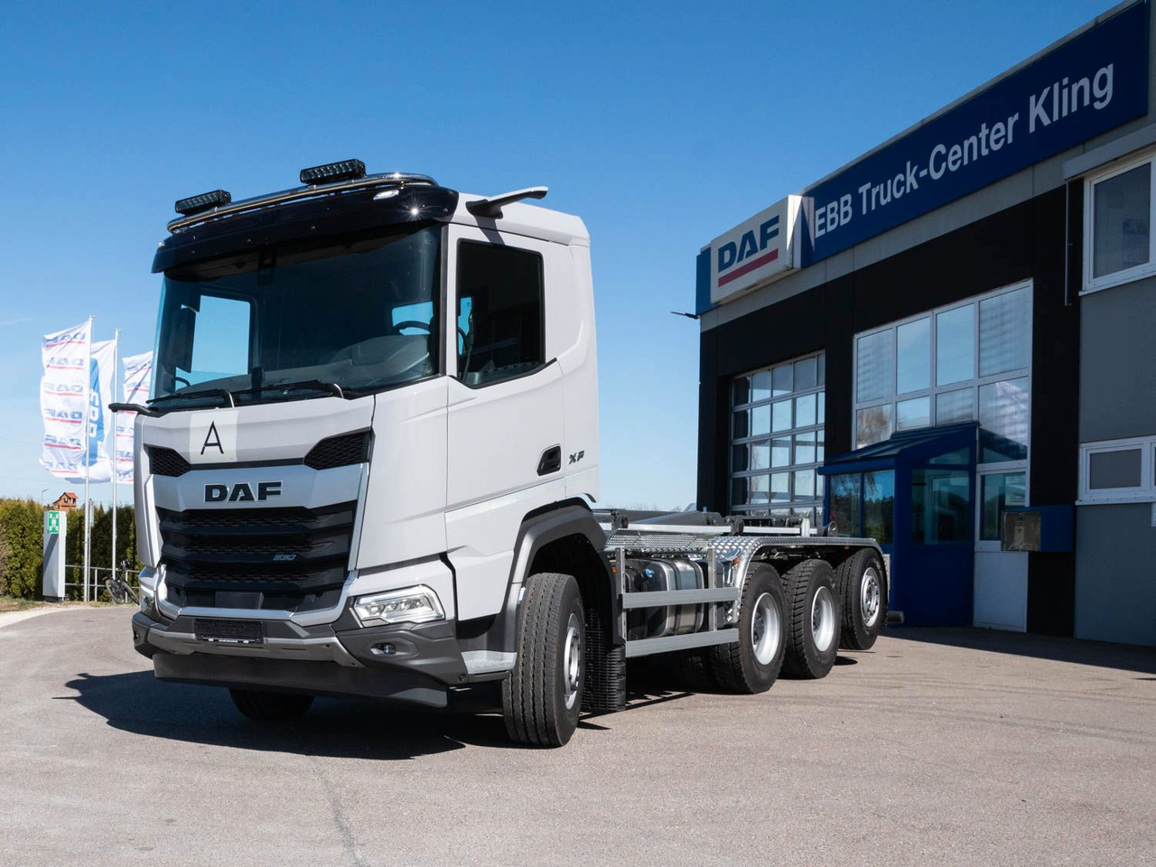 DAF XF 530 FAW mit VDL Abrollkipper DAF XF 530 FAW mit VDL Abrollkipper - Hook lift truck: picture 1 DAF XF 530 FAW mit VDL Abrollkipper DAF XF 530 FAW mit VDL Abrollkipper - Hook lift truck: picture 1