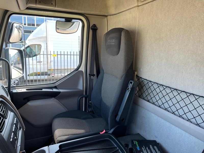 Box truck DAF LF 210, 4x2, Euro 6, Airco, Nav: picture 16