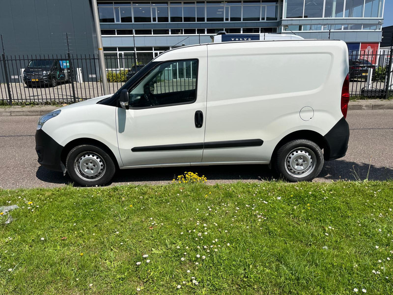 Small van Opel Combo Edition 1.3 CDTi  95 pk, Euro 6, Airco, Schuifdeur,: picture 7