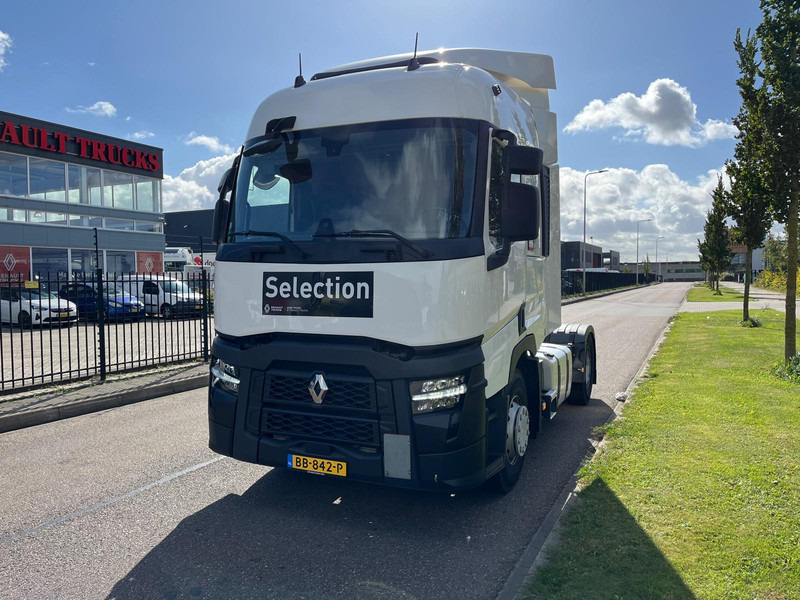 Renault T-13 EVO 480 T4X2, SELECTION, SLEEPERCAB - Tractor unit: picture 3 Renault T-13 EVO 480 T4X2, SELECTION, SLEEPERCAB - Tractor unit: picture 3